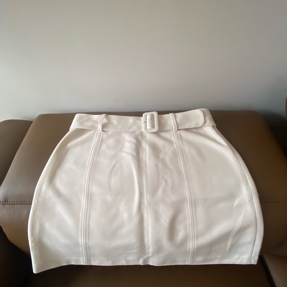 H&M Cream Belted Mini Skirt